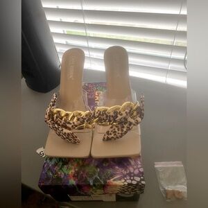 NEW Cape Robbin Stiletto